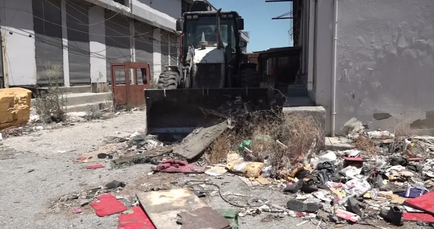 Bornova Belediyesi, Türkiye'nin önemli ayakkabı üretim merkezlerinden Işıkkent Ayakkabıcılar Sitesi'nde