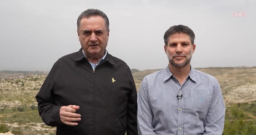 İsrail Savunma Bakanı Israel Katz ile Maliye Bakanı Bezalel Smotrich,