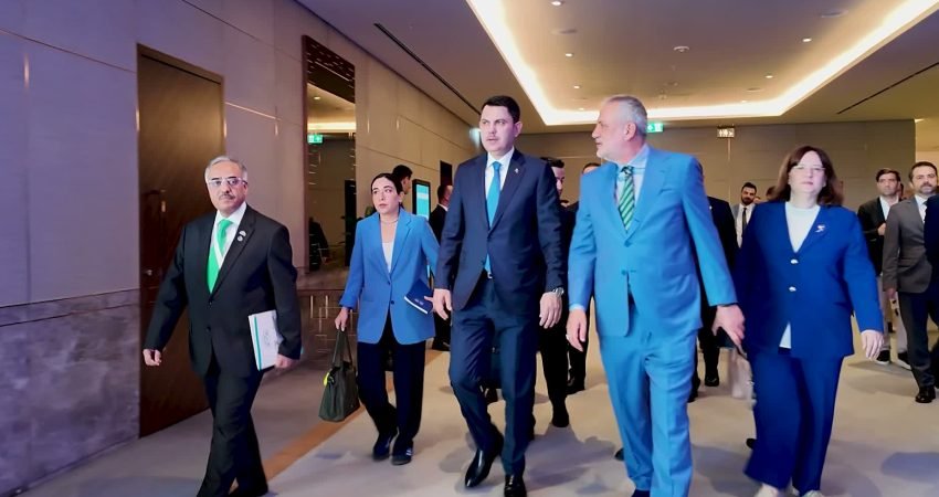 İstanbul’da düzenlenen D-8 Ülkeleri COP31 Toplantısı’nda, Türkiye’nin COP31 Başkanlığı’nı desteklemek