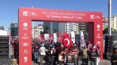 “İrade Bizim, Gençlik Bizim” temasıyla gerçekleştirilen 15 Temmuz Bisiklet ve