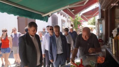 İzmir Büyükşehir Belediye Başkanı Cemil Tugay, Seferihisar’da yürütülen belediye çalışmalarını