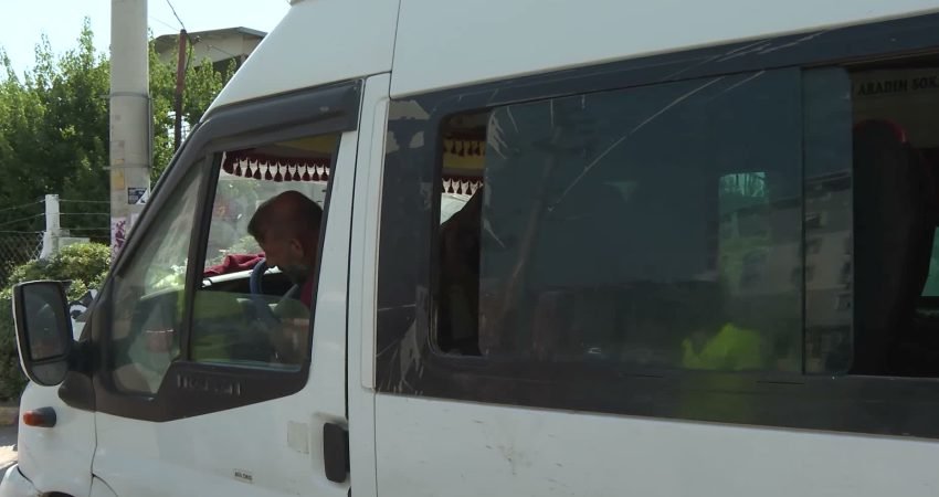 İzmir Büyükşehir Belediyesi ile emniyet ekipleri, yaz aylarında tarım işçisi