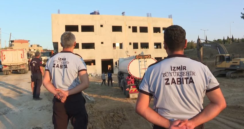Kaçak yapılaşmayla mücadele eden İzmir Büyükşehir Belediyesi ekipleri 122 hektarlık