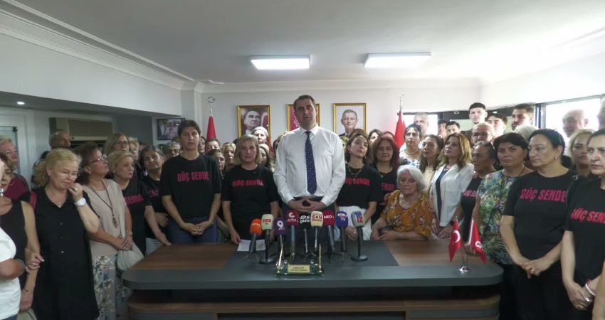 Görevden alınan CHP İzmir İl Kadın Kolları Başkanı Zahide Kurun,