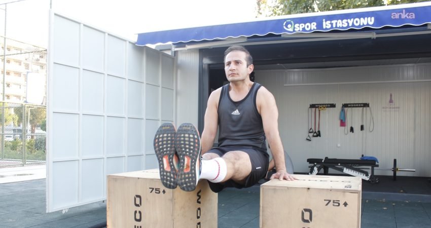 Türkiye’de ilk kez İzmir Büyükşehir Belediyesi’nin hayata geçirdiği spor istasyonlarının