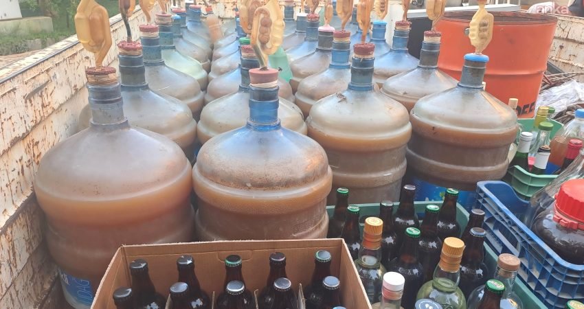 İzmir'in Menderes ilçesinde, 112 Acil Çağrı Merkezi'ne yapılan ihbar üzerine