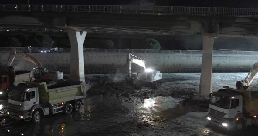 İzmir Büyükşehir Belediyesi İZSU Genel Müdürlüğü tarafından Meles Çayı ve