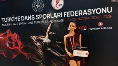 İzmirli 15 yaşındaki dansçı Seden Öncü, Türkiye Dans Sporları Federasyonu