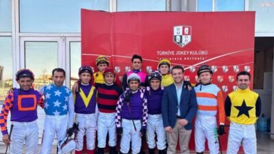 Yarış Atı Binicileri Yardımlaşma ve Dayanışma Derneği Başkanı Onur Öztürk,