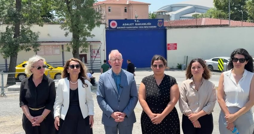 İstanbul Barosu Başkanı İbrahim Kaboğlu, Bakırköy Kadın Kapalı Ceza İnfaz