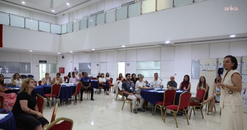 Karabağlar Belediyesi'nin, "sivil toplum kuruluşlarının kent yaşamına daha güçlü katkı