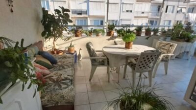 Karabağlar Belediyesi'nin çevre bilincini artırmak ve yeşil yaşamı teşvik etmek