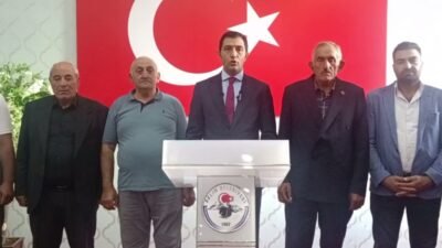 Kars’ın Selim Belediye Başkanı Barış Koç, belediye meclis üyelerinin tamamıyla