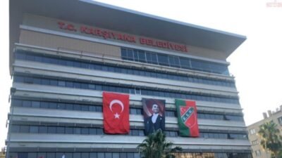 Karşıyaka Belediyesi tarafından Mustafa Kemal Atatürk Spor Kompleksi'ndeki bir idari
