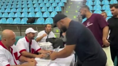 Kırkpınar Yağlı Güreşleri'nin son şampiyonu başpehlivan Orhan Okulu, 665. Tarihi
