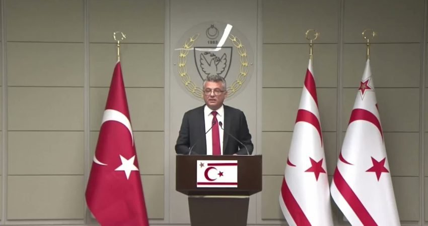 KKTC Cumhurbaşkanı Tufan Erhürman, Ara Bölge'de yapılan üçlü görüşme sonrası