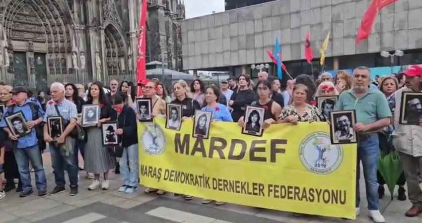 Almanya'nın Köln kentinde, Sivas Madımak Katliamı'nın 33. yılı nedeniyle düzenlenen