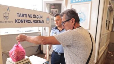 Konak Belediyesi Zabıta Müdürlüğünün pazar yerlerinde hizmet veren “Tartı ve