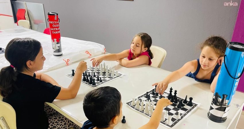 Konak Belediyesi’nin çocuklara özel hazırladığı Çocuk Yaz Programı, belediyenin semt