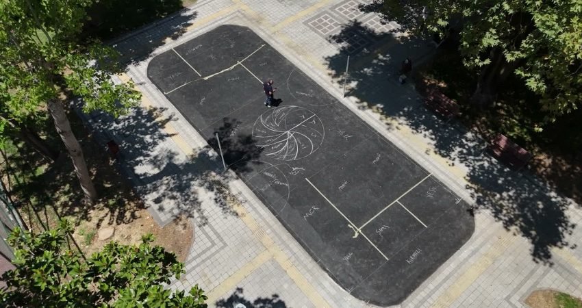 Konak Belediye Başkanı Nilüfer Çınarlı Mutlu, çocuklardan gelen bir talebi