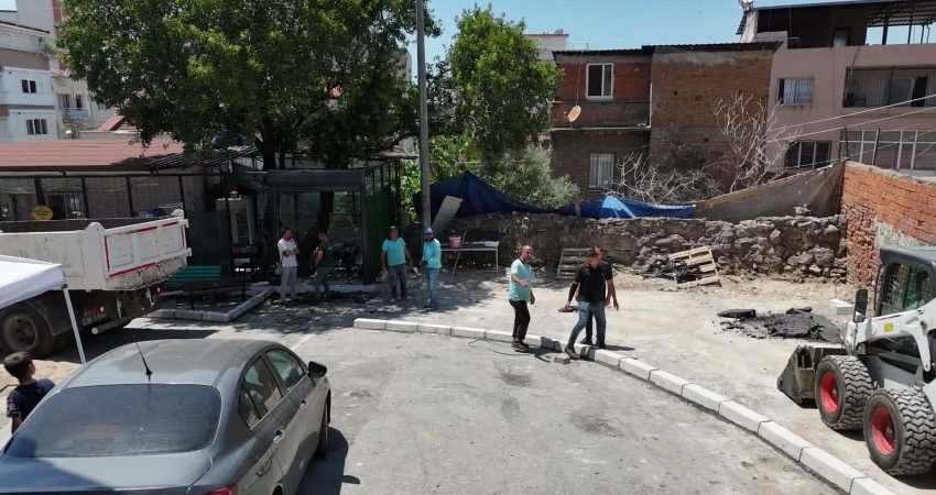 Konak Belediyesi Kentsel Tasarım Müdürlüğünün başlattığı Cep Park Projesi bu