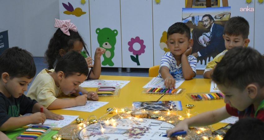 Kuşadası Belediyesi Çocuk Gelişim Merkezi, yaz döneminde de dolu dolu