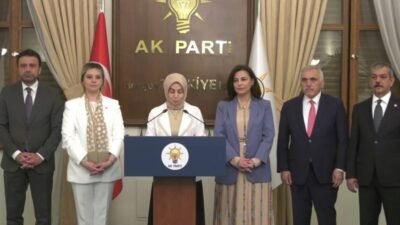 AK Parti Grup Başkanvekili Leyla Şahin Usta, TBMM'de düzenlediği basın