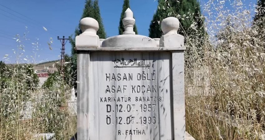 Sivas Madımak Oteli’nde 2 Temmuz 1993’te yaşamını yitiren karikatürist Asaf