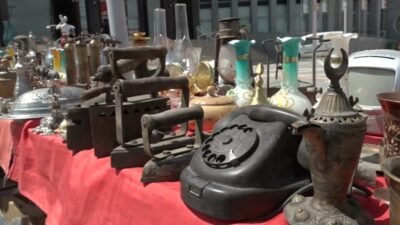 Malatya'da kurulan antika pazarı çevre illerden antikacıların katılımıyla  ziyaretçilerini