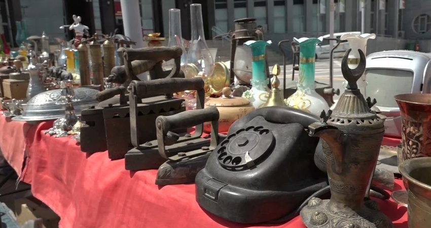 Malatya'da kurulan antika pazarı çevre illerden antikacıların katılımıyla  ziyaretçilerini