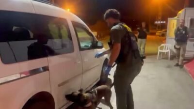 Malatya’da polis ekiplerince Kale Uygulama Noktası’nda durdurulan araçta yapılan aramada