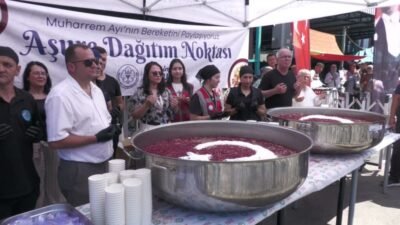 Manisa Büyükşehir Belediyesi, Muharrem ayı dolayısıyla Şehzadeler ilçesindeki Perşembe Pazarı’nda