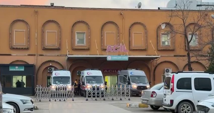 Mardin'in Kızıltepe ilçesi Düğürk Mahallesi'nde, evde bulduğu şekerin boğazına kaçması