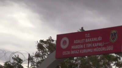 Mardin'de, Marilyn Monroe’ya benzerliğiyle tanınan Melek Akarmut, sosyal medya üzerinden