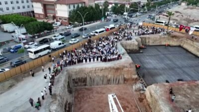 Mersin Büyükşehir Belediyesi, "Mega Yaz" sloganıyla başlattığı yatırım programı kapsamında