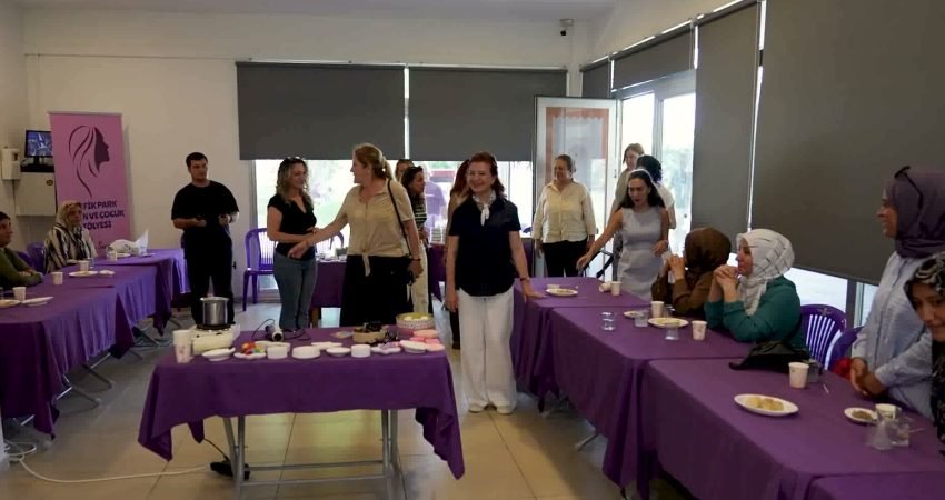 Mersin Büyükşehir Belediyesi ile Mersinden Kadın Kooperatifi iş birliğinde yürütülen
