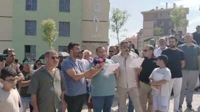 Mersin’de TOKİ hak sahipleri, evlerinin tesliminin 15 ay geciktirildiği gerekçesiyle
