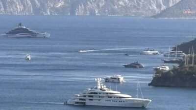 Marmaris'e bağlı Hisarönü Körfezi, bu yaz da dünyanın en zengin