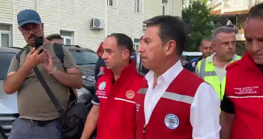 Muğla Büyükşehir Belediye Başkanı Ahmet Aras, Fethiye'deki orman yangınına ilişkin,