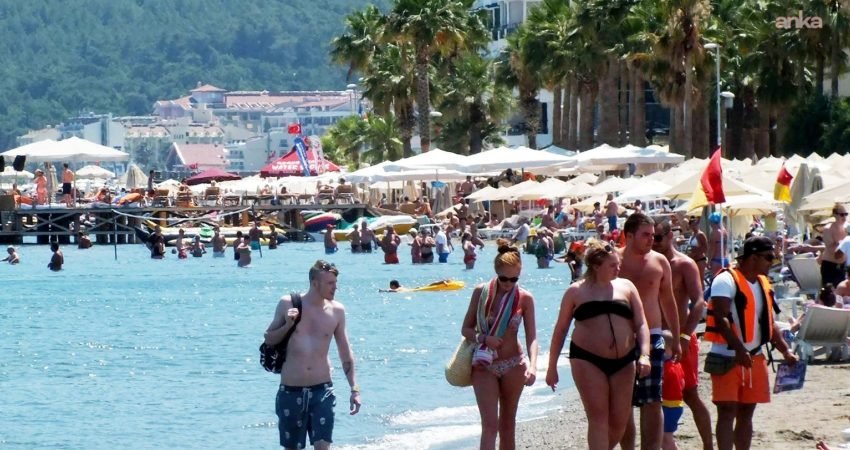 CHP Muğla Milletvekili Gizem Özcan, Muğla’nın Marmaris ilçesinde turizmde yaşanan