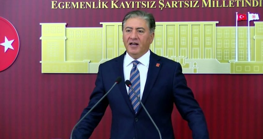 CHP Grup Başkanvekili Murat Emir, “İzmit Belediye Başkanımız Fatma Kaplan