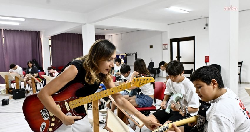 Muratpaşa Belediyesi Değirmenönü Kurs Merkezi’nde yaz dönemi sanat ve hobi