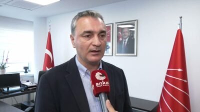 CHP Parti Sözcüsü Müslim Sarı, CHP Grup Başkanı Özgür Özel’in