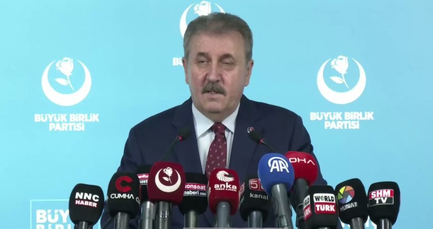 Büyük Birlik Partisi (BBP) Genel Başkanı Mustafa Destici, BBP Kurucu Genel