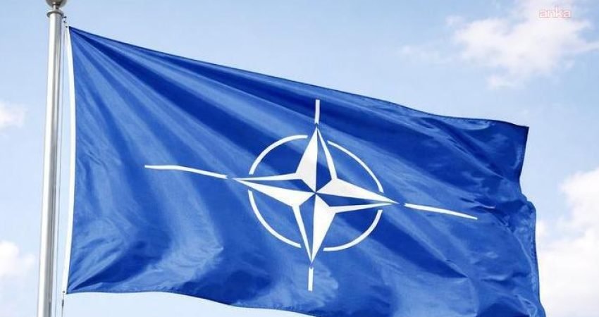 Belçika'da NATO'nun askeri karargahında staj yapan Kanadalı bir kadın, yabancı