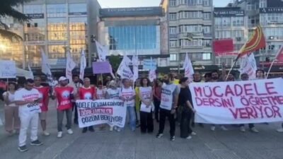 Öğretmen Sendikası üyeleri, Samsun’da yaptıkları açıklamada özel okul öğretmenleri için