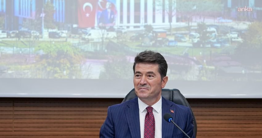 Ortahisar Belediye Başkanı Ahmet Kaya, toplanan çöplerin bertaraf edildiği Araklı