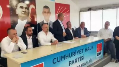 CHP İstanbul Milletvekili Özgür Karabat, Amasya İl Başkanı İlker Küp’ün