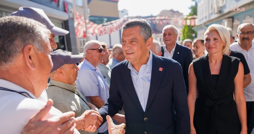 CHP Grup Başkanı Özgür Özel, Lale Karabıyık’ı anma programı öncesi