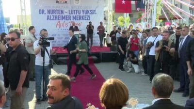 CHP Grup Başkanı Özgür Özel, Eskişehir Odunpazarı'nda Alzheimer Merkezi'nin açılış